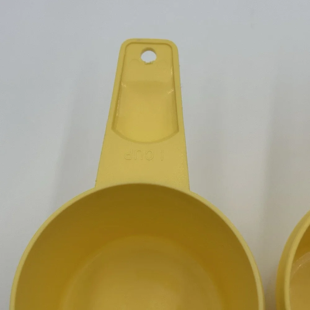 Vintage Tupperware Yellow Measuring Cups Set 5 Nesting 2x 1 Cup USA